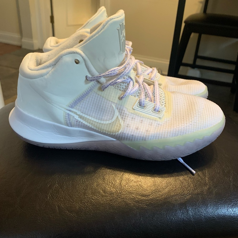 Kyrie’s - Picture 2 of 3